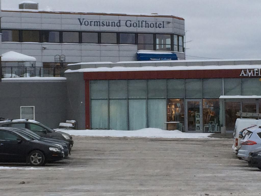 Vormsund Golf Hotell Bed Breakfast Exterior foto